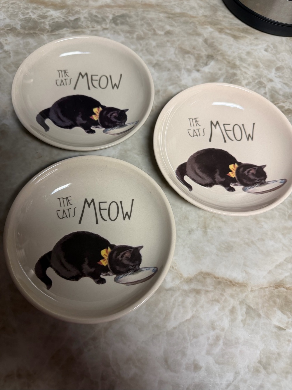 The Cat's Meow Ceramic Cat Bowls โ Black Cat on Cream